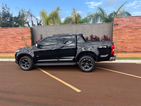 CHEVROLET S10 2.8 16V TURBO DIESEL HIGH COUNTRY CD 4X4 AUTOMÁTICO