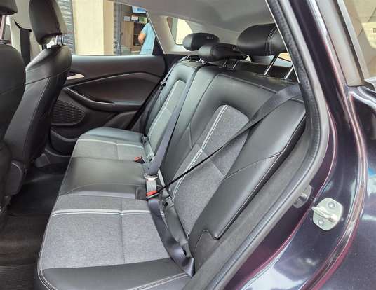 CHEVROLET-TRACKER-2023