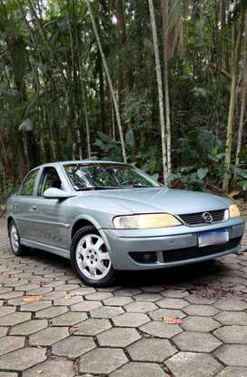 CHEVROLET-VECTRA-2.0 MPFI CD 8V GASOLINA 4P MANUAL CHEVROLET-VECTRA-2003
