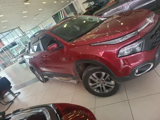 FIAT TORO 2.0 16V TURBO DIESEL FREEDOM 4WD AT9 FIAT TORO 2.0 16V TURBO DIESEL FREEDOM 4WD AT9