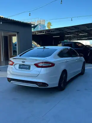 FORD-FUSION-2016