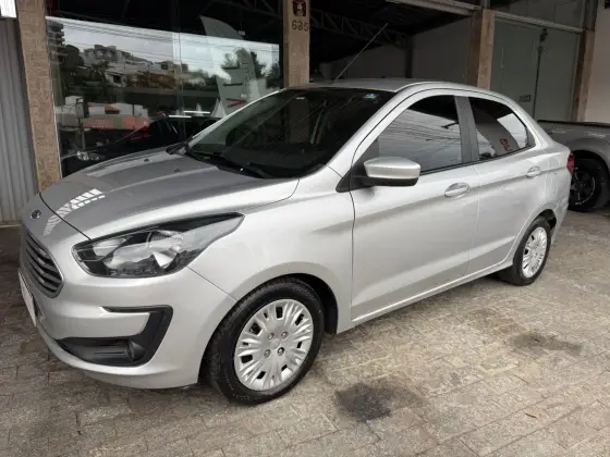 FORD KA 1.5 TI-VCT FLEX SE PLUS AUTOMÁTICO FORD KA 1.5 TI-VCT FLEX SE PLUS AUTOMÁTICO