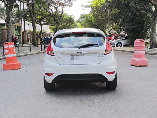 FORD-FIESTA-2017