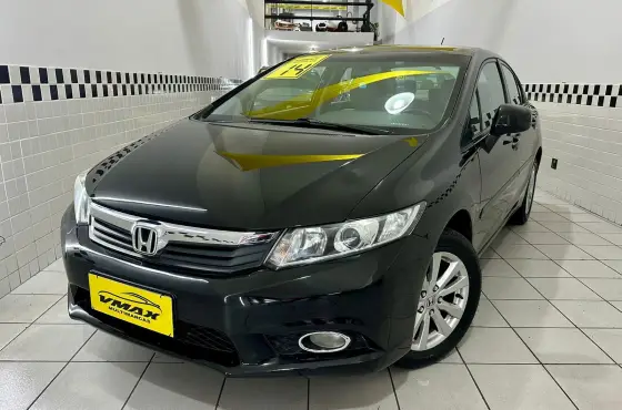 HONDA CIVIC 1.8 LXS 16V FLEX 4P AUTOMÁTICO HONDA CIVIC 1.8 LXS 16V FLEX 4P AUTOMÁTICO