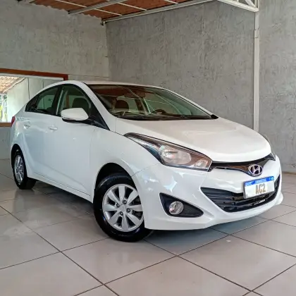 HYUNDAI HB20S 1.6 COMFORT PLUS 16V FLEX 4P AUTOMÁTICO HYUNDAI HB20S 1.6 COMFORT PLUS 16V FLEX 4P AUTOMÁTICO
