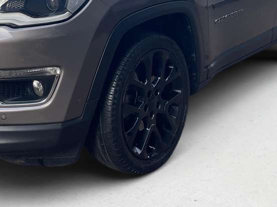 JEEP-COMPASS-2.0 16V FLEX LIMITED AUTOMÁTICO JEEP-COMPASS-2020