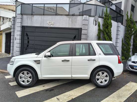 LAND ROVER-FREELANDER-3.2 S 6 CILINDROS 24V GASOLINA 4P AUTOMÁTICO LAND ROVER-FREELANDER-2010