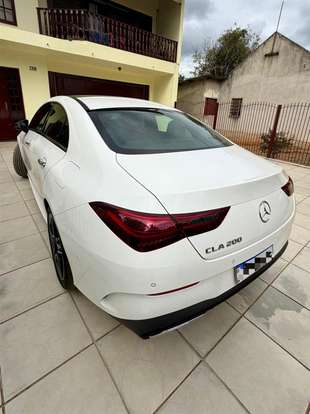 MERCEDES-BENZ-CLA 200-2024