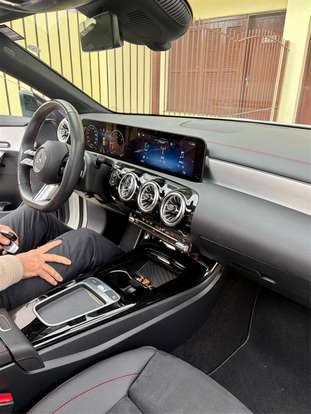 MERCEDES-BENZ-CLA 200-2024