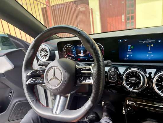 MERCEDES-BENZ-CLA 200-2024