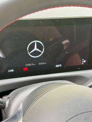 MERCEDES-BENZ-CLA 200-2024