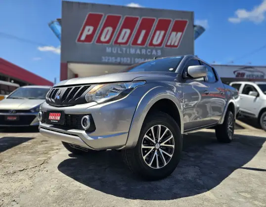 MITSUBISHI L200 TRITON 2.4 16V TURBO DIESEL SPORT GLS CD 4P 4X4 AUTOMÁTICO