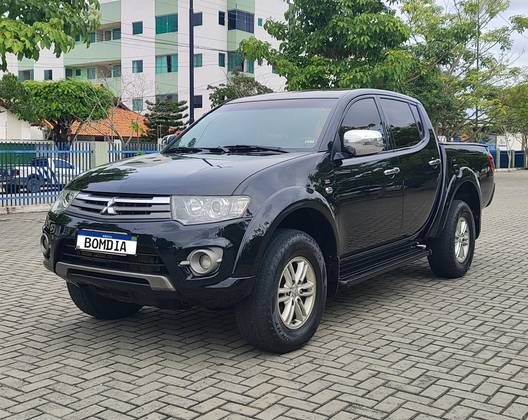 MITSUBISHI L200 TRITON 3.2 HPE 4X4 CD 16V TURBO INTERCOOLER DIESEL 4P AUTOMÁTICO