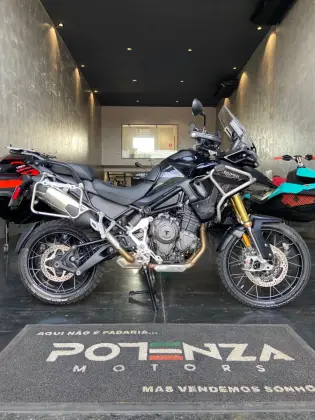 TRIUMPH TIGER 1200 RALLY BLACK EDITION TRIUMPH TIGER 1200 RALLY BLACK EDITION