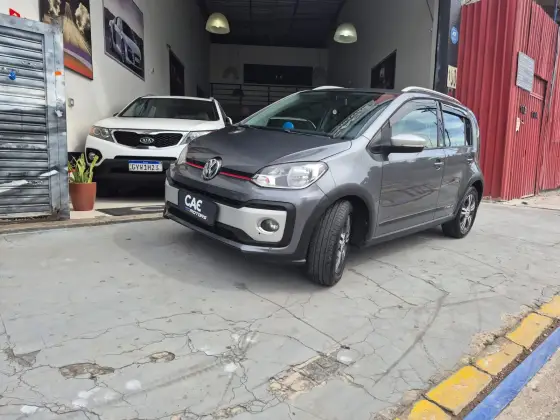 VOLKSWAGEN CROSS UP 1.0 TSI 12V FLEX 4P MANUAL VOLKSWAGEN CROSS UP 1.0 TSI 12V FLEX 4P MANUAL