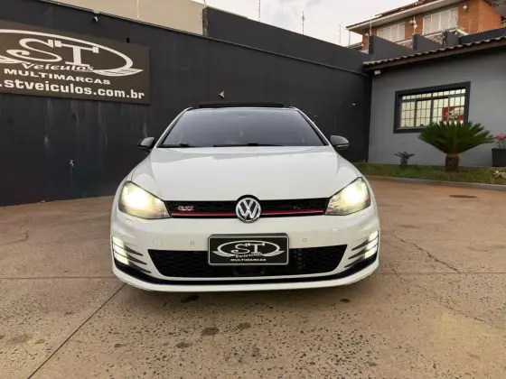 VOLKSWAGEN GOLF 2.0 TSI GTI 16V TURBO GASOLINA 4P AUTOMÁTICO VOLKSWAGEN GOLF 2.0 TSI GTI 16V TURBO GASOLINA 4P AUTOMÁTICO