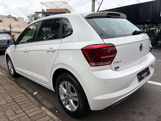 VOLKSWAGEN-POLO-2020