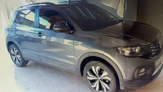 VOLKSWAGEN T-CROSS 1.0 200 TSI TOTAL FLEX COMFORTLINE AUTOMÁTICO VOLKSWAGEN T-CROSS 1.0 200 TSI TOTAL FLEX COMFORTLINE AUTOMÁTICO
