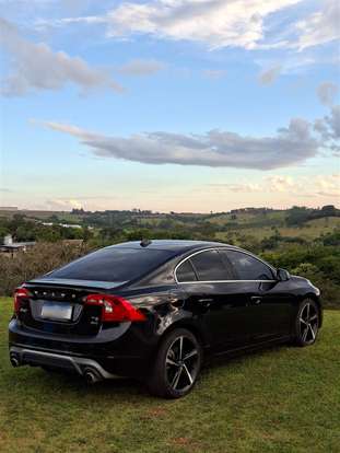 VOLVO-S60-2014