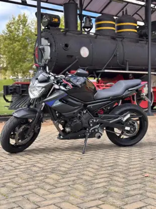 YAMAHA-XJ6 N-2011