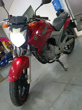 YAMAHA YS 250 FAZER YAMAHA YS 250 FAZER