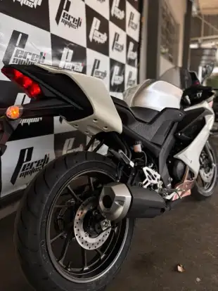 YAMAHA-YZF R15-2026