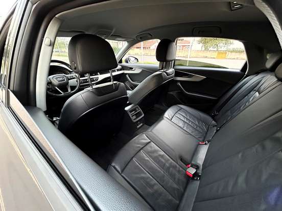 AUDI-A4-2.0 TFSI ATTRACTION GASOLINA 4P S TRONIC AUDI-A4-2018