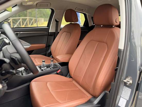 AUDI-Q3-2023