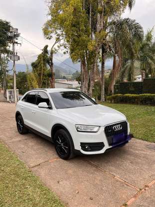 AUDI-Q3-2015