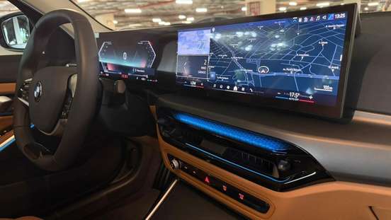 BMW-320i-2025
