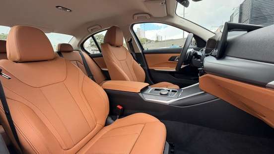 BMW-320i-2025