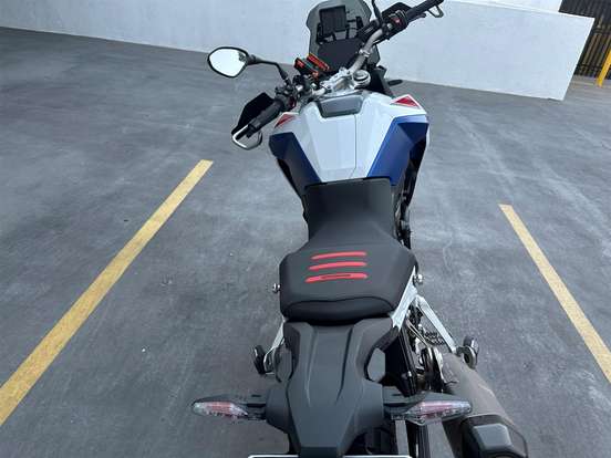 BMW-F 900 GS TROPHY BMW-F 900 GS TROPHY-2025
