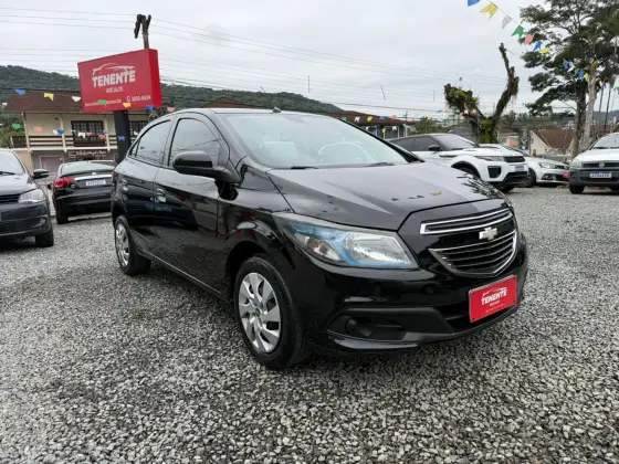 CHEVROLET ONIX 1.4 MPFI LT 8V FLEX 4P MANUAL