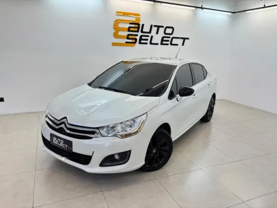 CITROËN C4 LOUNGE 2.0 MPFI TENDANCE 16V FLEX 4P AUTOMÁTICO CITROËN C4 LOUNGE 2.0 MPFI TENDANCE 16V FLEX 4P AUTOMÁTICO
