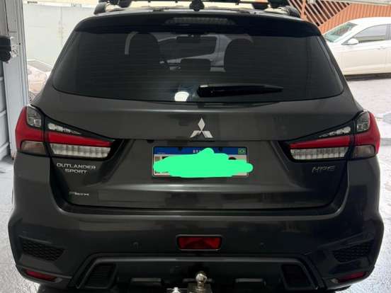 MITSUBISHI-OUTLANDER-2.0 MIVEC GASOLINA HPE AUTOMÁTICO MITSUBISHI-OUTLANDER-2021