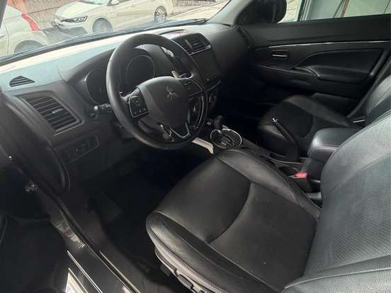 MITSUBISHI-OUTLANDER-2.0 MIVEC GASOLINA HPE AUTOMÁTICO MITSUBISHI-OUTLANDER-2021