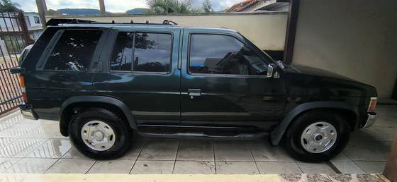NISSAN PATHFINDER 3.0 SE 4X4 V6 12V GASOLINA 4P AUTOMÁTICO