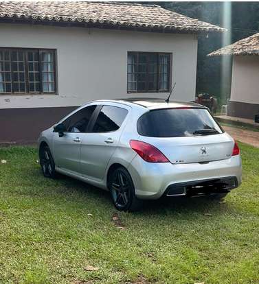 PEUGEOT-308-2012