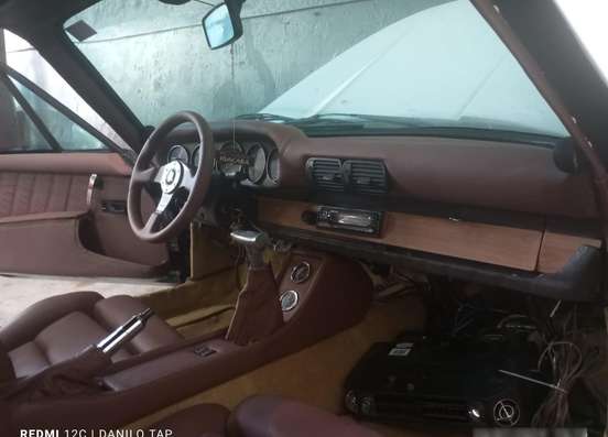 PORSCHE-911-1993
