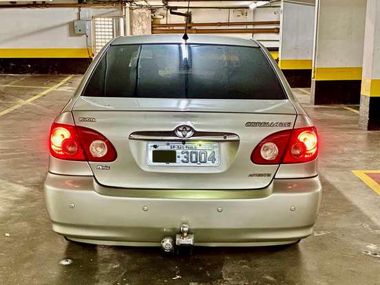 TOYOTA-COROLLA-2004