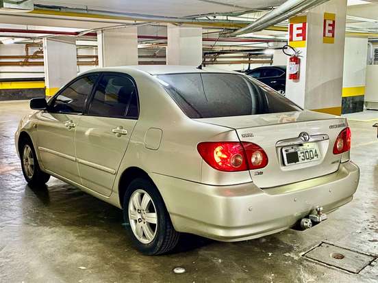 TOYOTA-COROLLA-1.8 SE-G 16V GASOLINA 4P AUTOMÁTICO TOYOTA-COROLLA-2004