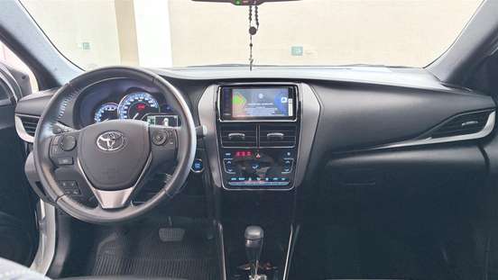 TOYOTA-YARIS-2024