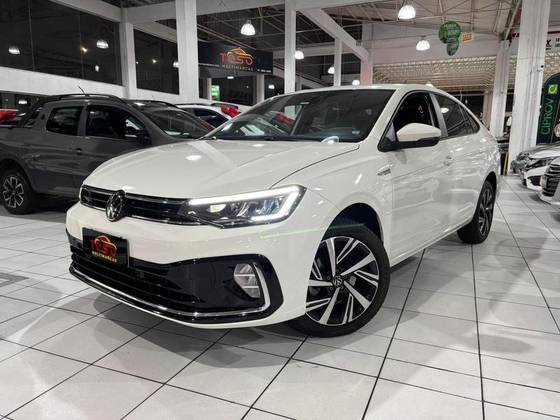 VOLKSWAGEN VIRTUS 1.0 200 TSI HIGHLINE AUTOMÁTICO