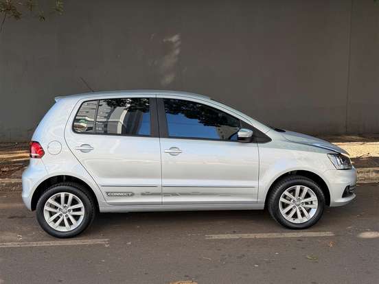 VOLKSWAGEN-FOX-1.6 MSI TOTAL FLEX CONNECT 4P MANUAL VOLKSWAGEN-FOX-2018
