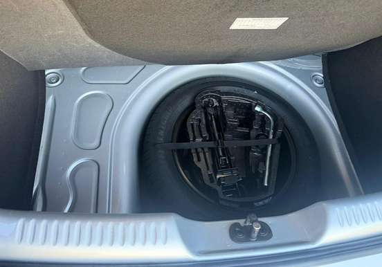 VOLKSWAGEN-FOX-2018
