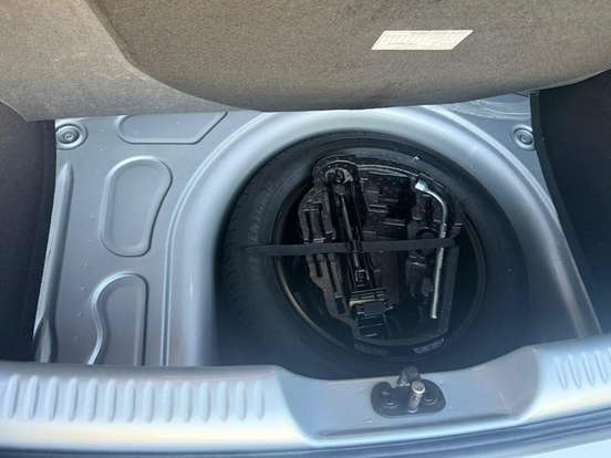 VOLKSWAGEN-FOX-1.6 MSI TOTAL FLEX CONNECT 4P MANUAL VOLKSWAGEN-FOX-2018