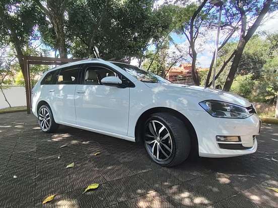 VOLKSWAGEN-GOLF-2016