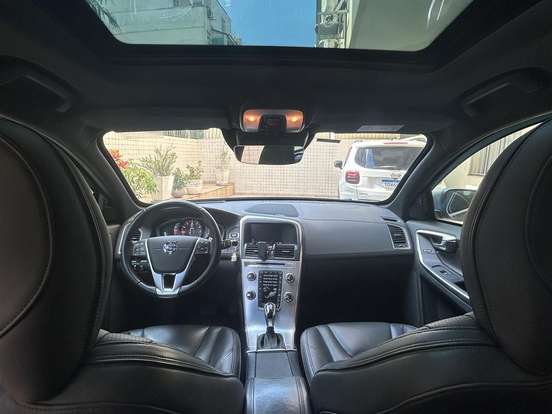 VOLVO-XC60-2.0 T5 INSCRIPTION GASOLINA 4P AUTOMÁTICO VOLVO-XC60-2017
