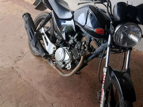 YAMAHA-FACTOR YBR 125 E YAMAHA-FACTOR YBR 125 E-2012