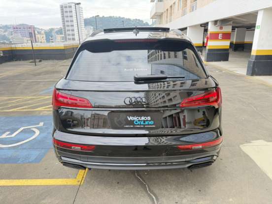 AUDI-Q5-2023